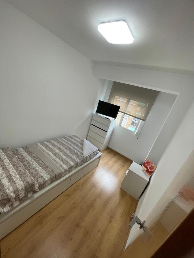 Habitacion Privada En Piso Compartido Valência Exterior foto